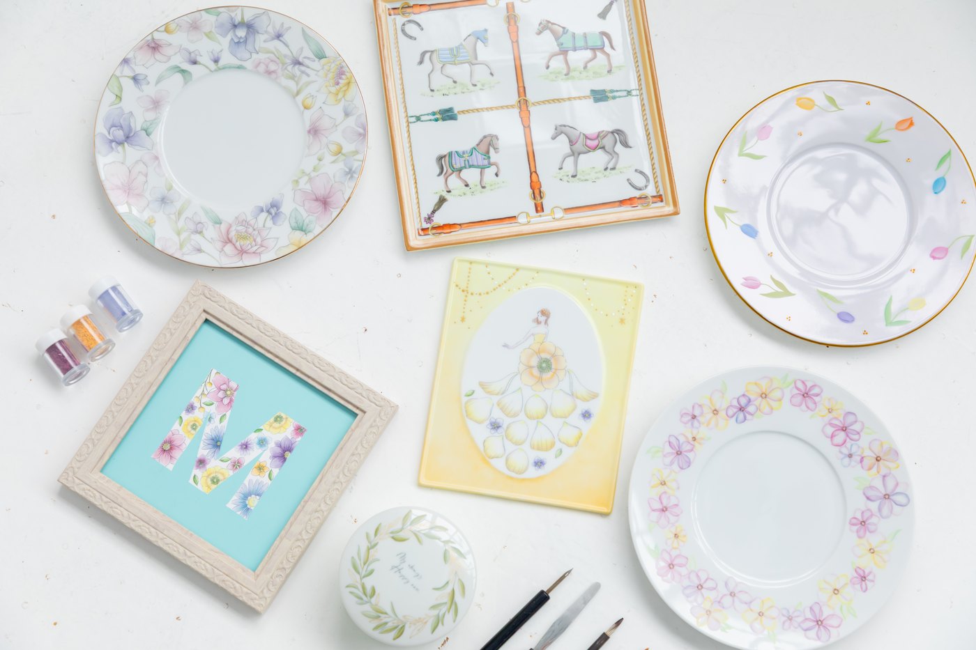 13年間で生まれた、たくさんの絵の具の作品たち